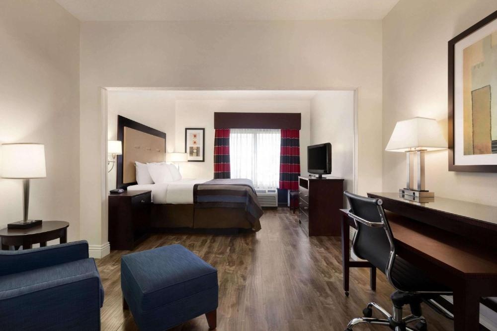 Wingate By Wyndham Montgomery Image 13