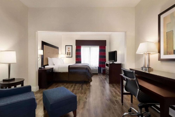 Wingate By Wyndham Montgomery image 13
